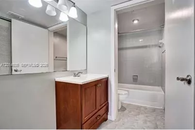 2871 N Oakland Forest Dr #210, Oakland Park, FL 33309 - Photo 20