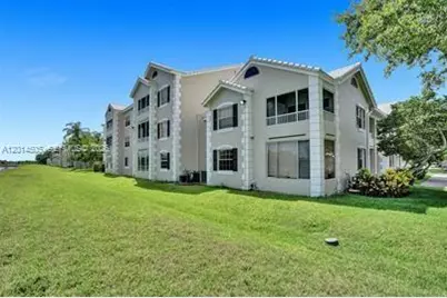 2871 N Oakland Forest Dr #210, Oakland Park, FL 33309 - Photo 2