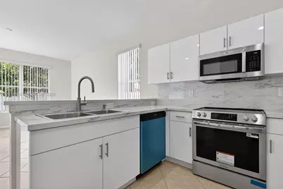 16398 SW 27th St, Miramar, FL 33027 - Photo 16