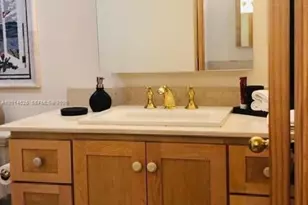 2780 NE 183rd St, Aventura, FL 33160 - Photo 16