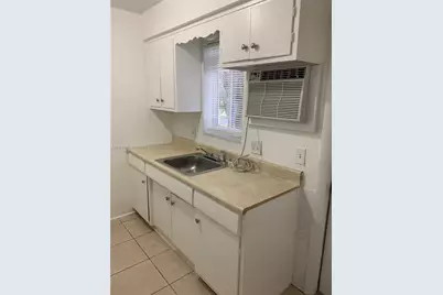 2225 Van Buren St #2, Hollywood, FL 33020 - Photo 4