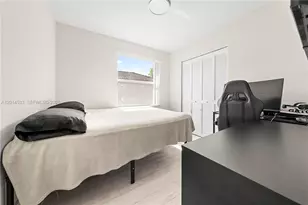 16864 SW 1st Pl, Pembroke Pines, FL 33027 - Photo 20