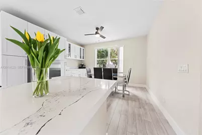 16864 SW 1st Pl, Pembroke Pines, FL 33027 - Photo 8