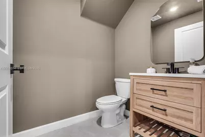 12586 NW 22nd Pl #12586, Miami, FL 33167 - Photo 10