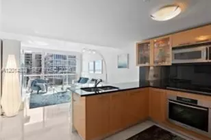 6801 Collins Ave, Miami Beach, FL 33141 - Photo 8