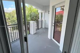 3165 NE 184th St, Aventura, FL 33160 - Photo 14