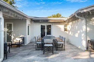 1946 SW 20th St, Miami, FL 33145 - Photo 26