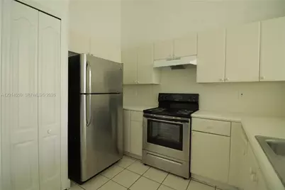 1568 SE 26th St #206, Homestead, FL 33035 - Photo 2