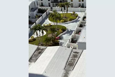 2780 NE 183rd St #1, Aventura, FL 33160 - Photo 32