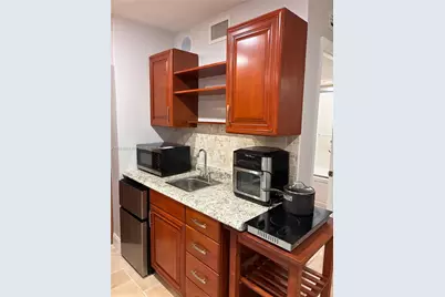 2780 NE 183rd St #1, Aventura, FL 33160 - Photo 6