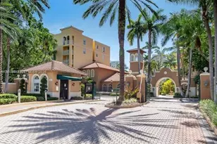 19555 E Country Club Dr, Aventura, FL 33180 - Photo 30