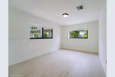 5920 SW 63rd Ct, South Miami, FL 33143 - Photo 10