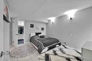 6039 Collins Ave, Miami Beach, FL 33140 - Photo 16