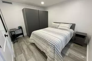 326 Wilson St, Hollywood, FL 33019 - Photo 10