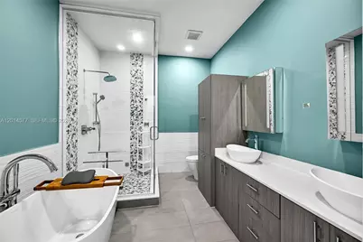 [Address not provided], Sunny Isles Beach, FL 33160 - Photo 14