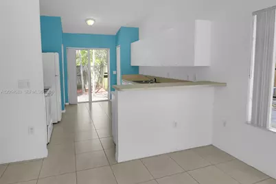 117 SE 3rd Ave #9, Hallandale Beach, FL 33009 - Photo 8