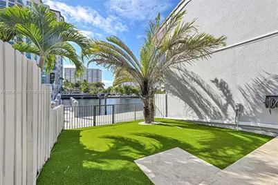 310 Poinciana Dr #802, Sunny Isles Beach, FL 33160 - Photo 14