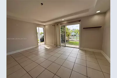 2033 Calais Dr #5, Miami Beach, FL 33141 - Photo 12