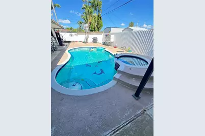 1314 W 77th St, Hialeah, FL 33014 - Photo 16