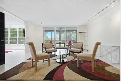 821 Cypress Blvd #307, Pompano Beach, FL 33069 - Photo 2