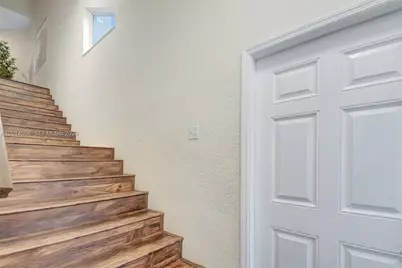 16339 Malibu Dr #22, Weston, FL 33326 - Photo 6