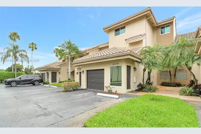 16339 Malibu Dr #22, Weston, FL 33326 - Photo 2