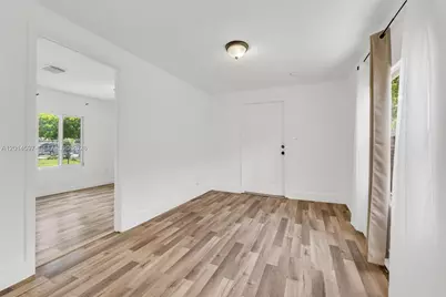 1463 NW 70th St #1463, Miami, FL 33147 - Photo 12