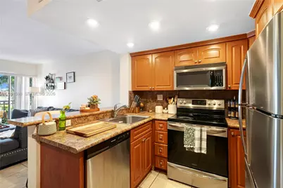 8540 NW 6th Ln #7-201, Miami, FL 33126 - Photo 6