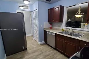 8000 Lagos De Campo Blvd, Tamarac, FL 33321 - Photo 2