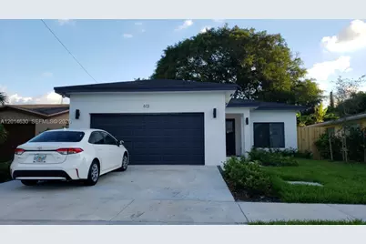 613 NW 10th St, Hallandale Beach, FL 33009 - Photo 2