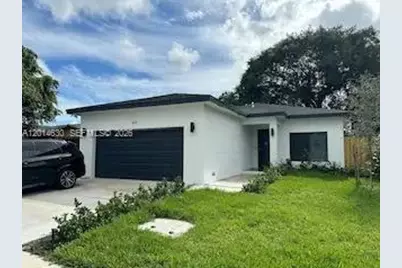 613 NW 10th St, Hallandale Beach, FL 33009 - Photo 1