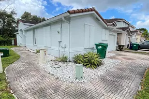 4760 SW 166th Ct, Miami, FL 33185 - Photo 2