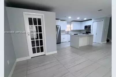 [Address not provided], Plantation, FL 33325 - Photo 4