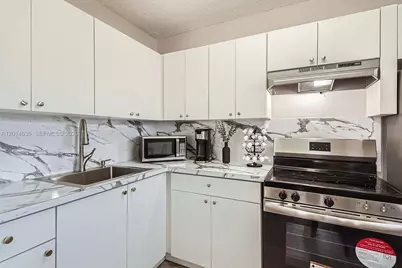 311 NW 42nd Ct #101, Pompano Beach, FL 33064 - Photo 4