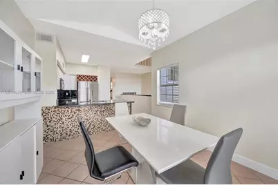 10110 SW 154th Cir Ct #105-1, Miami, FL 33196 - Photo 6