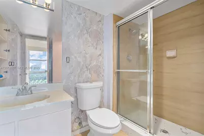 20335 W Country Club Dr #1608, Aventura, FL 33180 - Photo 10