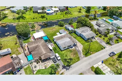 5930 NW 24th Ct, Margate, FL 33063 - Photo 8