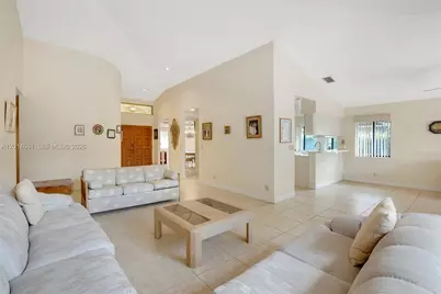 7451 NW 40th St, Lauderhill, FL 33319 - Photo 4