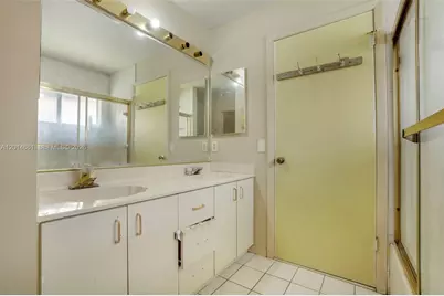 7451 NW 40th St, Lauderhill, FL 33319 - Photo 20