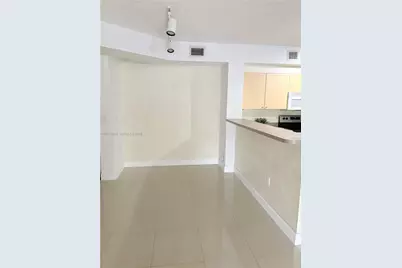 8030 N Nob Hill Rd #105, Tamarac, FL 33321 - Photo 4