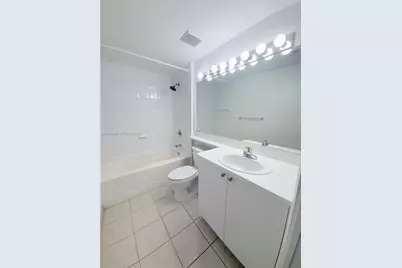 8030 N Nob Hill Rd #105, Tamarac, FL 33321 - Photo 10