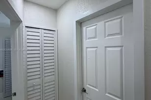 19500 SW 115th Ave, Miami, FL 33157 - Photo 18