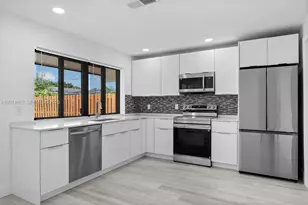 10171 NW 24th St, Sunrise, FL 33322 - Photo 14