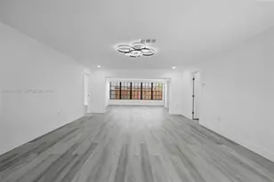 10171 NW 24th St, Sunrise, FL 33322 - Photo 8