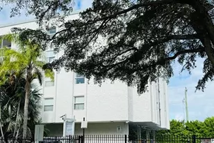 [Address not provided], North Miami, FL 33181 - Photo 28