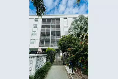 [Address not provided], North Miami, FL 33181 - Photo 26