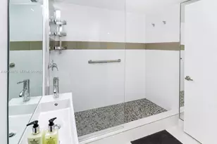 6917 Collins Ave, Miami Beach, FL 33141 - Photo 24