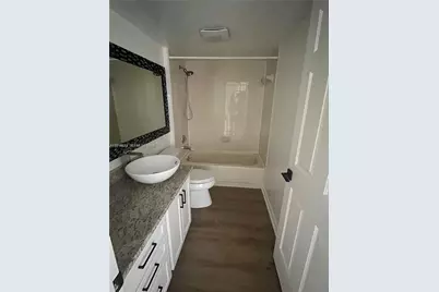 3640 Whitehall Dr #406, West Palm Beach, FL 33401 - Photo 4
