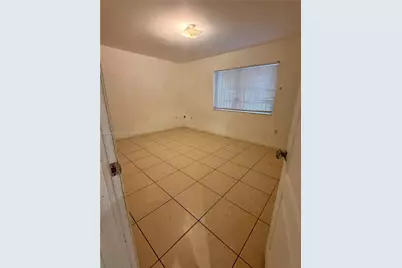 1270 NW 39th St #1270, Miami, FL 33142 - Photo 8
