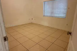 1270 NW 39th St, Miami, FL 33142 - Photo 8